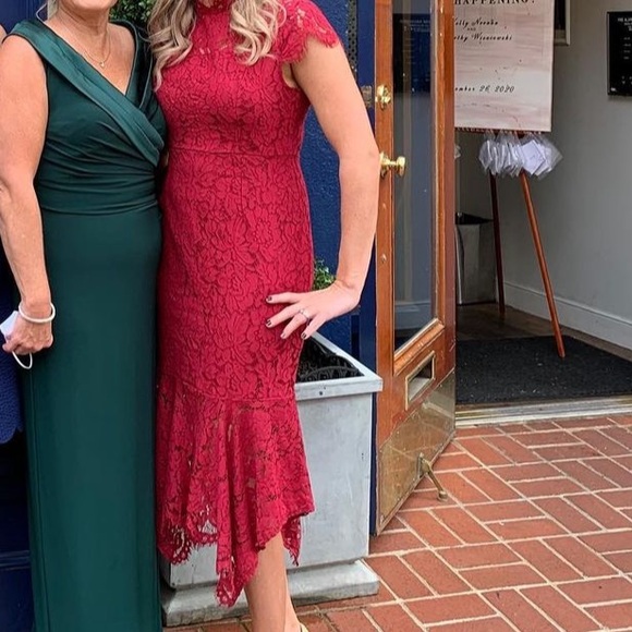 Beautiful cranberry red lace dress - Picture 7 of 9